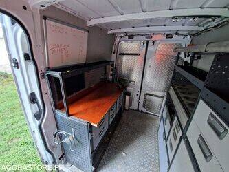 2017-mercedes-benz-sprinter-1407048-45030823