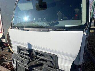 Image for Box Body Trucks 2015 Renault D