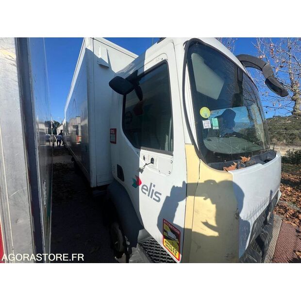 2015 Renault D-45030868