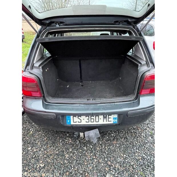 2003 Volkswagen Golf-45030901