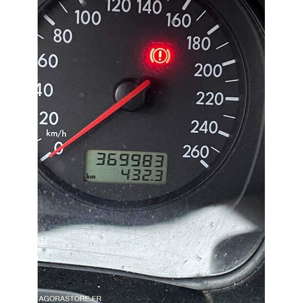 2003 Volkswagen Golf-45030905