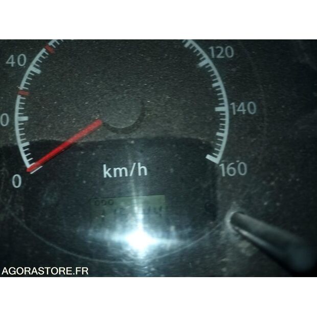 2004 NISSAN Cabstar-45030923