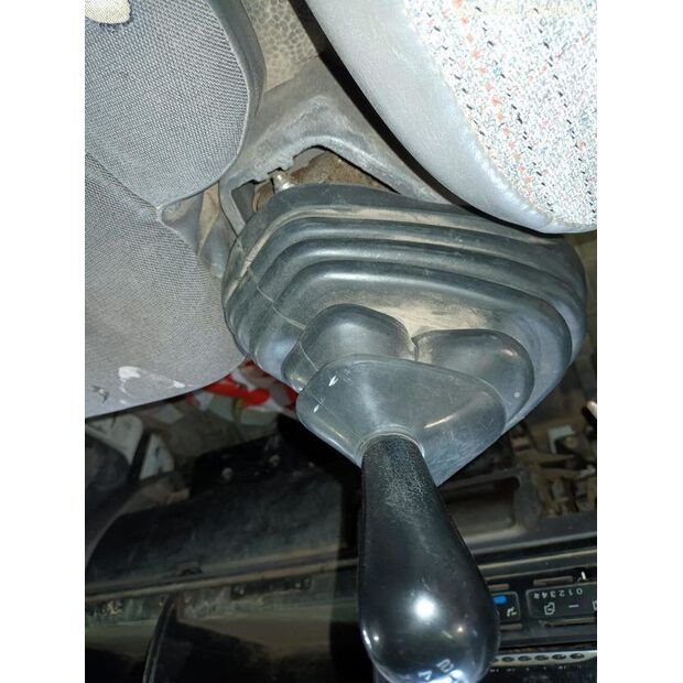 2004 NISSAN Cabstar-45030925