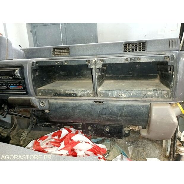 2004 NISSAN Cabstar-45030927