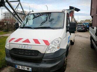 2013-iveco-35c14-45030949