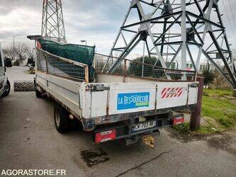 2013-iveco-35c14-45030950