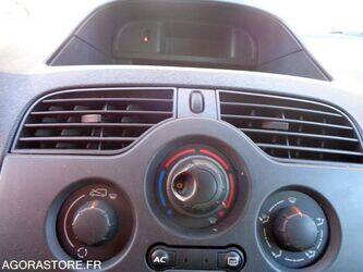 2011-renault-kangoo-1407067-45030973