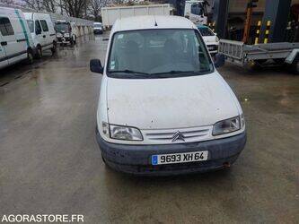 صورة ل عربات 2002 سيتروين BERLINGO