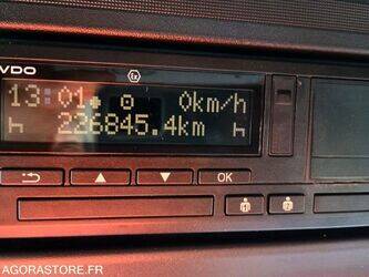 2014-renault-premium-1407076-45031043