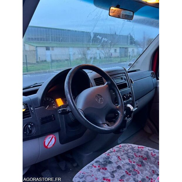 2012 Mercedes-Benz SPRINTER-45031082