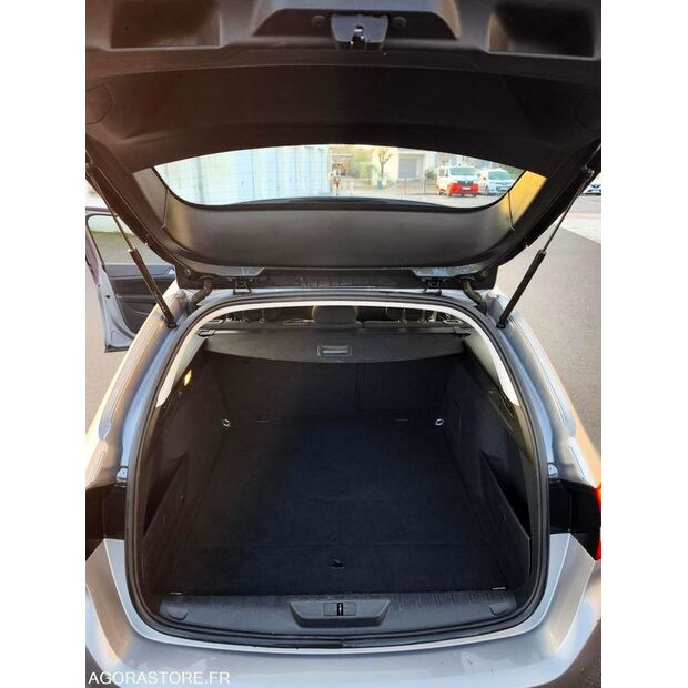 2021 بيجو 308-45031103