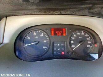 2005-renault-trafic-1407106-45031342