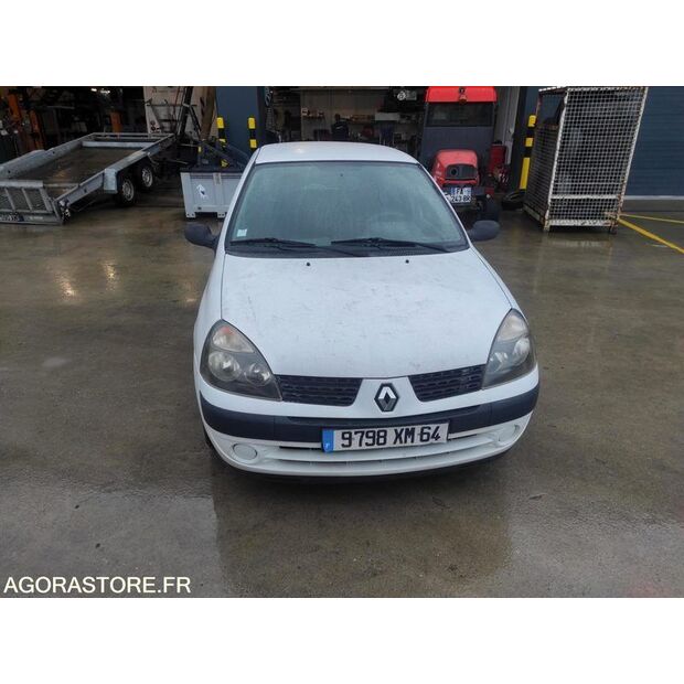 2003 Renault Clio-45031459