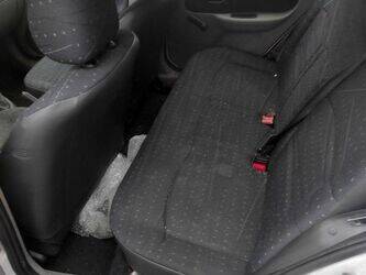 2003-renault-clio-1407116-45031465