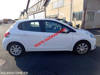 2018-peugeot-208-1407119-45031481