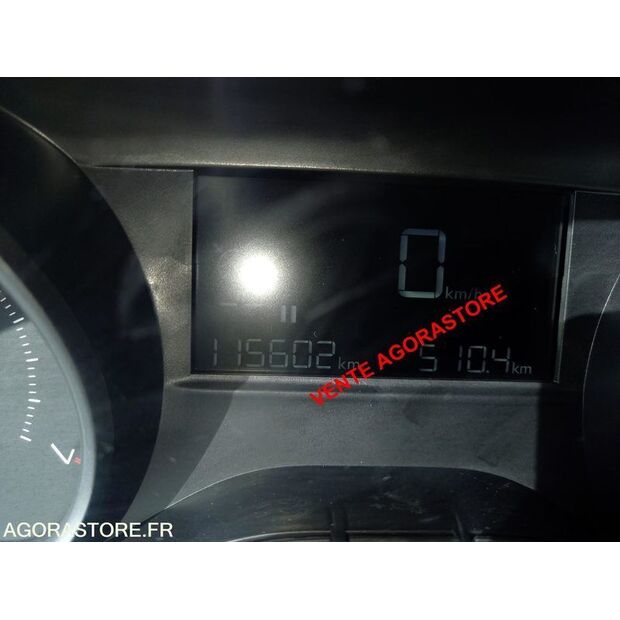 2018 Peugeot 208-45031495