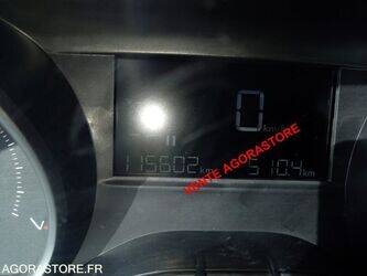 2018-peugeot-208-1407119-45031495