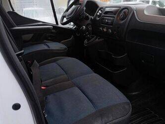 2017-renault-master-1407124-45031550