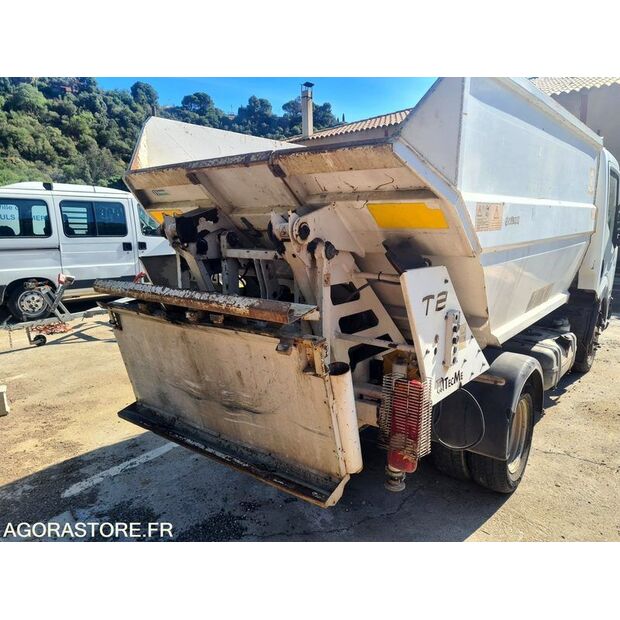 2009 نيسان Cabstar-45031560