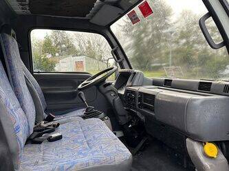 2001-nissan-cabstar-1407130-45031590