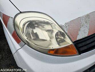 2006-renault-trafic-1407134-45031631