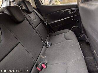 2013-renault-clio-1407137-45031661