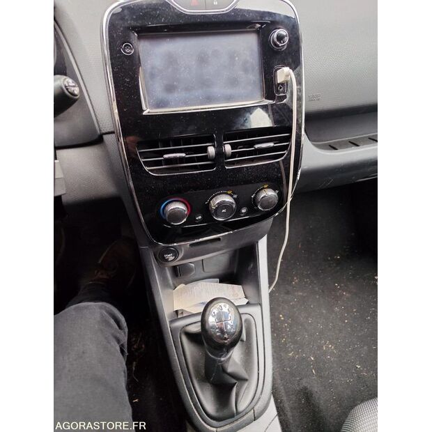 2013 Renault Clio-45031665