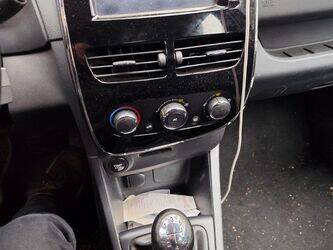 2013-renault-clio-1407137-45031665