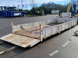 صورة ل شاحنات مسطحة سي إم بي