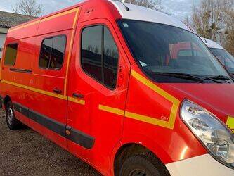 2016-renault-master-1407149-45031756