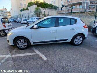 صورة ل سيارات 2012 رينو Megane