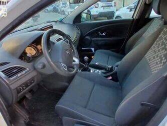 2012-renault-megane-1407163-45031891