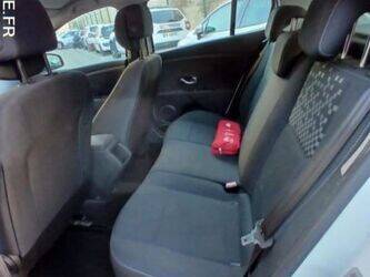 2012-renault-megane-1407163-45031892