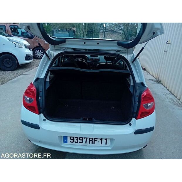 2008 Renault Clio-45032028