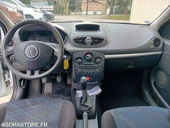 2008-renault-clio-1406177-45032030