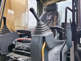 2024-caterpillar-325d2l-45032143