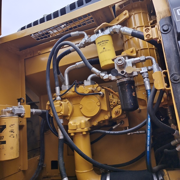 2024 كاتربيلر 325D2L-45032148