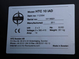 2011-htc-10iad-45033043