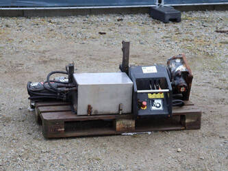 صورة ل شاحنات الرافعات 2001 هياب 008T