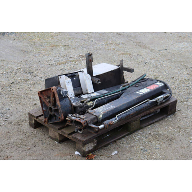 2001 HIAB 008T-45033107