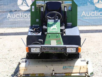 2015-amazone-67-161-1407195-45033240