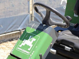 2015-amazone-67-161-1407195-45033252