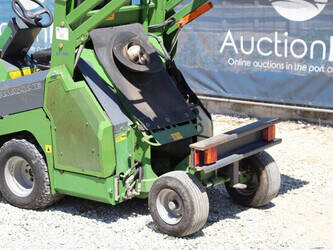 2015-amazone-67-161-1407195-45033273