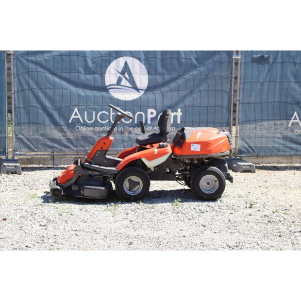 2020 Husqvarna R214TC-45033276