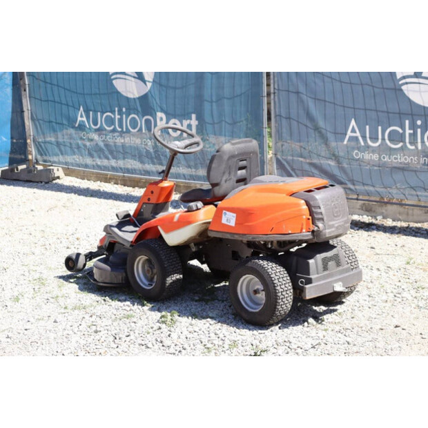 2020 Husqvarna R214TC-45033278