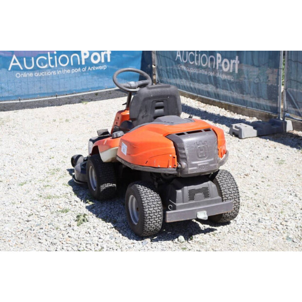 2020 Husqvarna R214TC-45033279