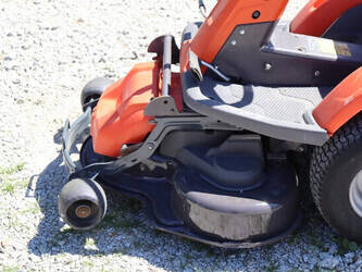 2020-husqvarna-r214tc-1407196-45033286