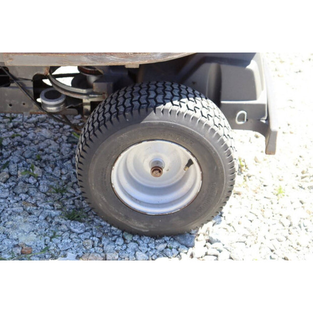 2020 Husqvarna R214TC-45033288