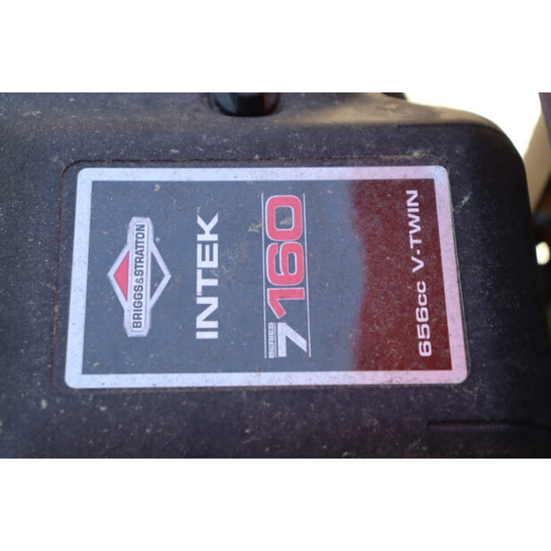 2020 Husqvarna R214TC-45033301