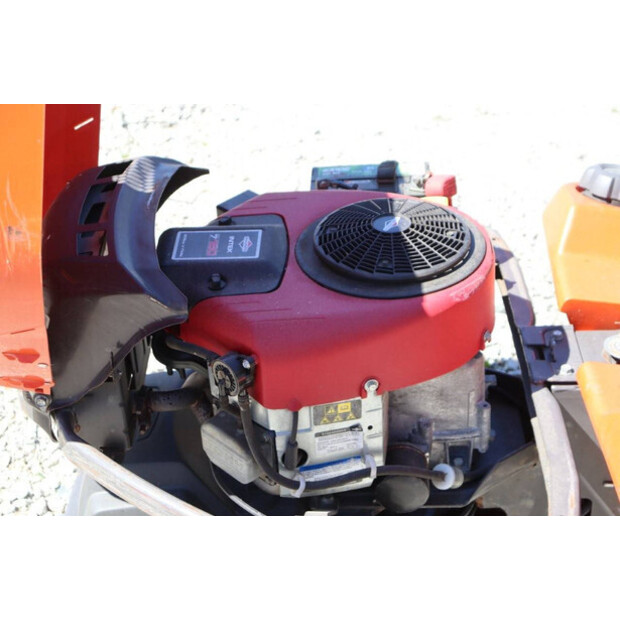 2020 Husqvarna R214TC-45033302